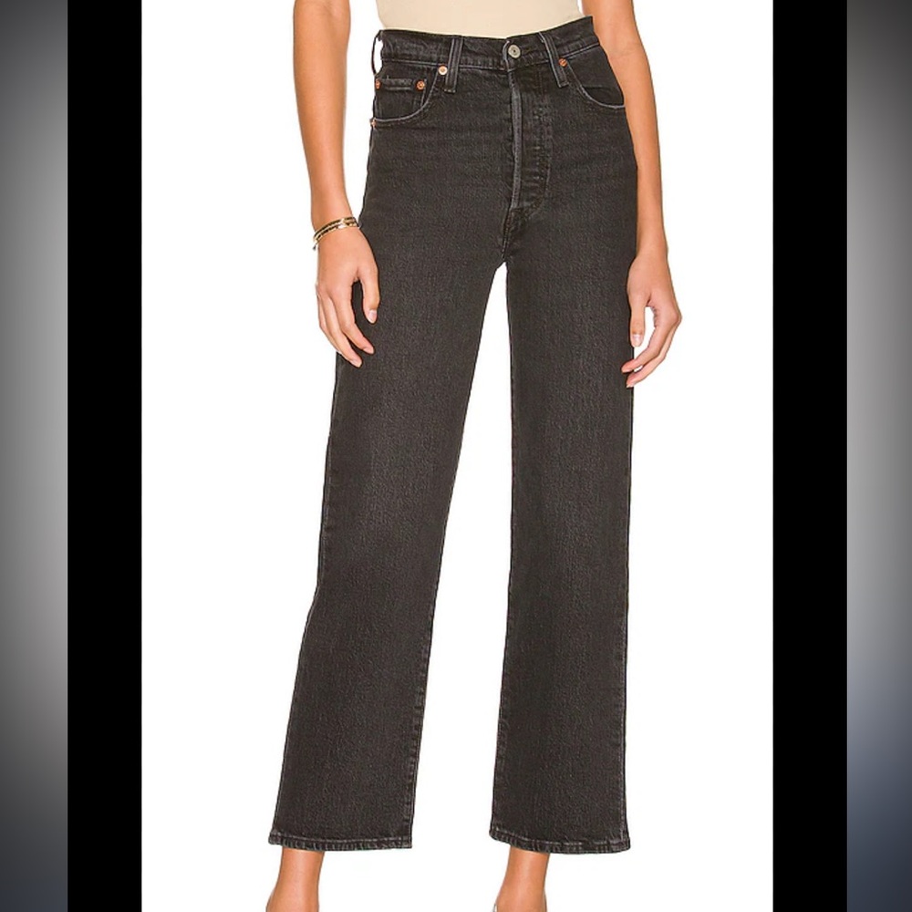 Levi's Ribcage Straight Ankle Jeans
